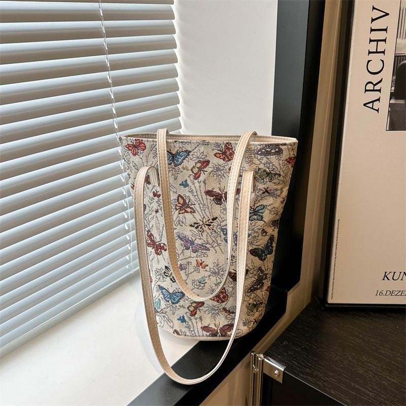 Chic And Versatile Casual Shoulder Tote Bag For Women With Butterflies Design