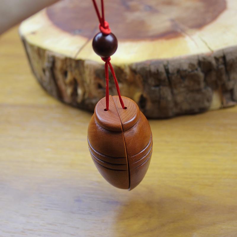 Donnerschlag-Yin-Yang-Orakelbecher aus Jujube-Holz – Handgeschnitzt mit heiligem Trigramm und Kuhhorn