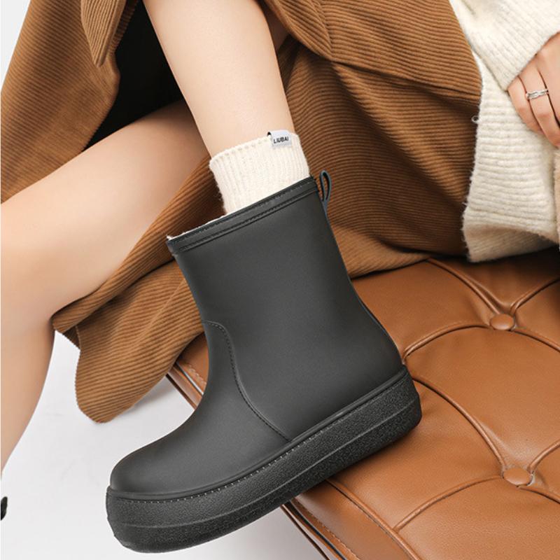 Módní dámské holínky 2025 Nové voděodolné boty pro ženy Venkovní protiskluzové dámské pracovní boty Vysoce kvalitní platformové EVA boty