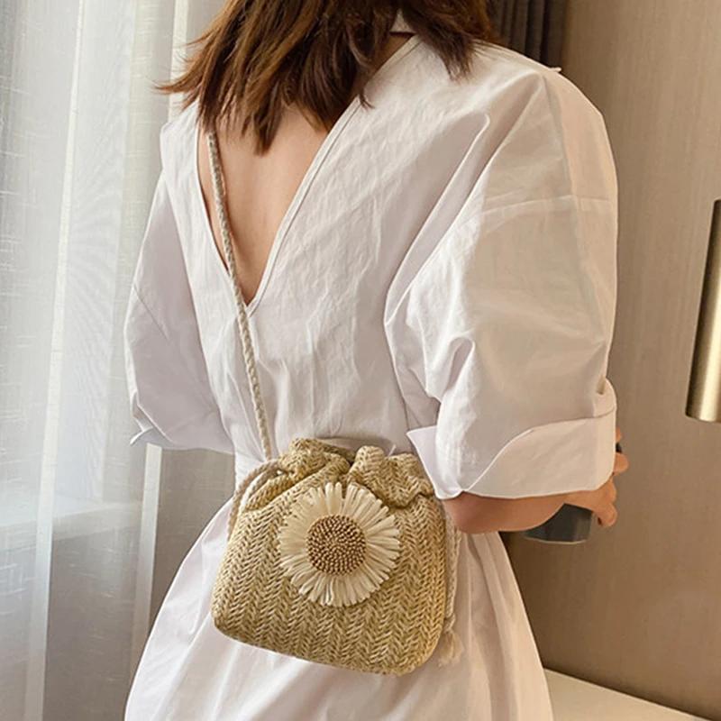 Rattan Woven Women Straw Bag Handbag Knit Flower Summer Beach Woman Shoulder Messenger Khaki White Bags Fashion Creative
