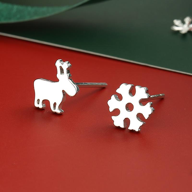 Christmas Series Elk Snowflakes and Deer Antlers Fresh Red Sweet Temperament Earrings