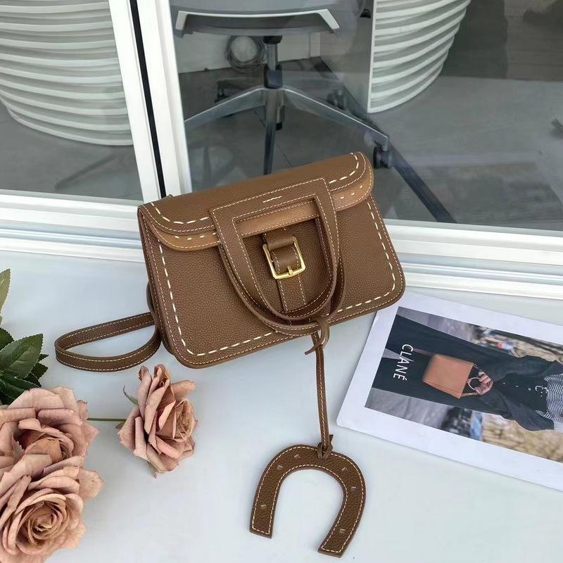 New Lychee Pattern Head Layer Togo Leather Hand Sewn Coarse Thread Horseshoe Bag Handheld Crossbody Leather Women's Bag