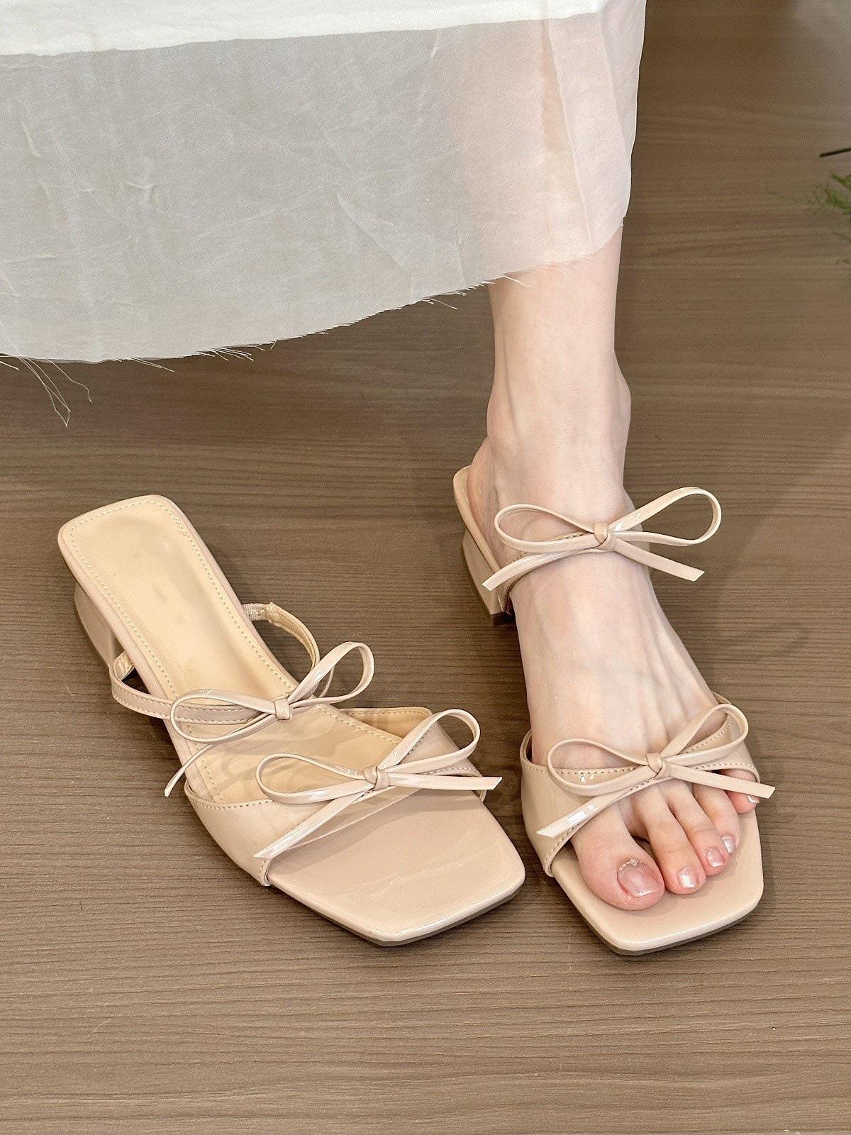 

Gentle dish! Temperament patent leather square head bow with thick heel sandals women s summer and Korean version sandals 35