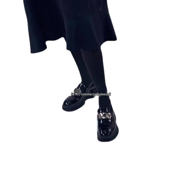 Okrągły stojak ekspozycyjny na postumencie do sklepów odzieżowych - Wyeksponuj odzież, rzeźbę lub manekin z malowanym wykończeniem