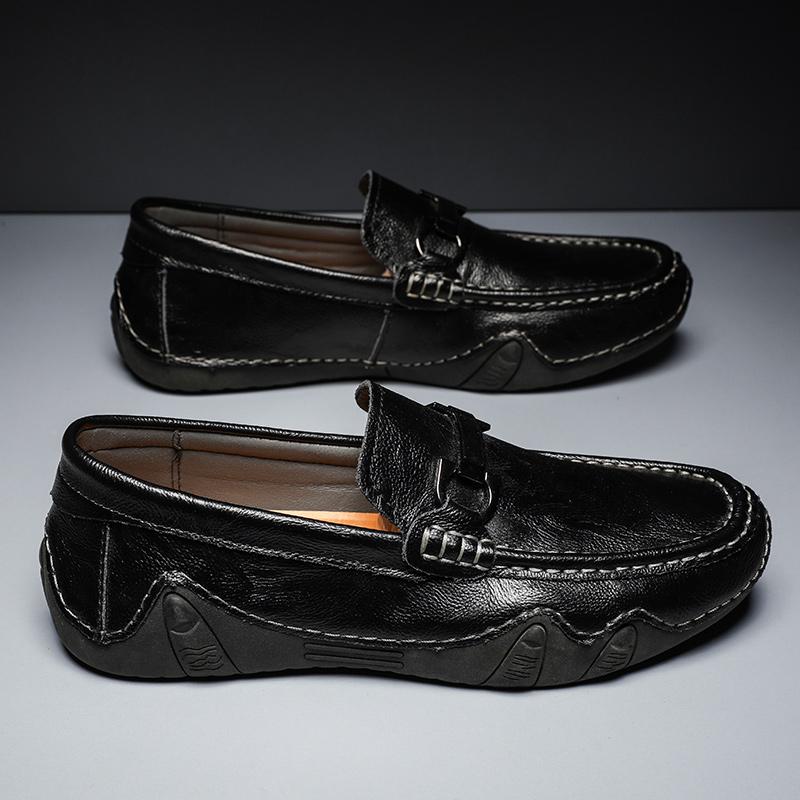 New Loafers Men Big Size Leather Moccasins Casual Shoes Outdoor Mens Driving Shoes Slip on Men Lazy Shoes Leisure Walk Moccasins