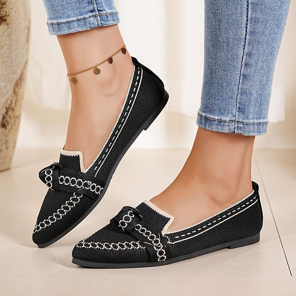 Fashion Women Flats 2025 New Knitted Breathable Loafers Comfortable Solid Color Shoes Women Casual Pointed Toe Walking Sneakers Women