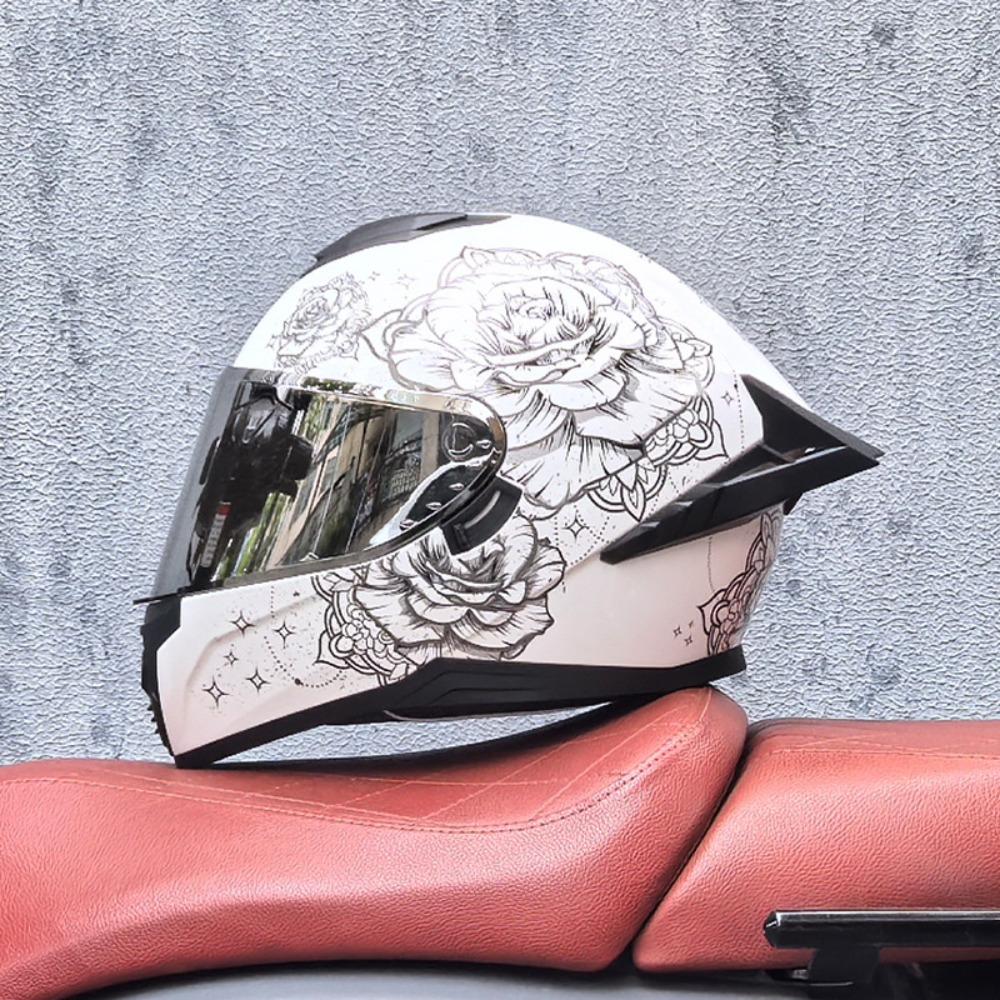 DOT Full Helmet Double Mirror Helmet Men's Four-season Universal Hard Hat Female Knight Locomotive Double Lens