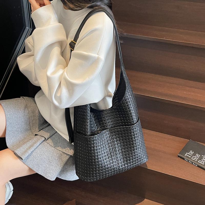 2025 Retro Jednokolorowa Torba na Ramię z Miękkiej Skóry o Dużej Pojemności