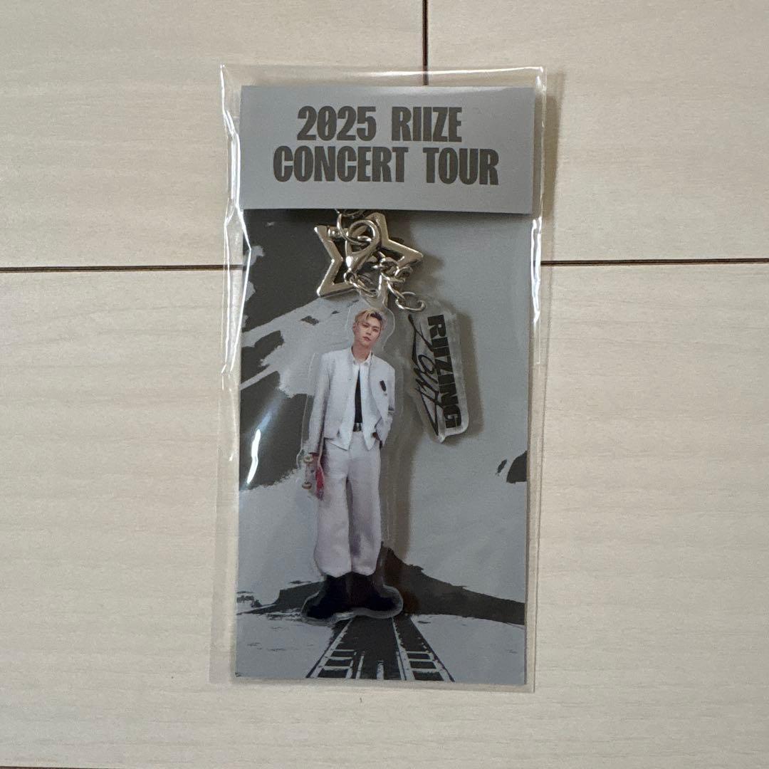 [USED] RIIZE South Korea Seoul RIIZING LOUD Acrylic Keyring Eunseok
