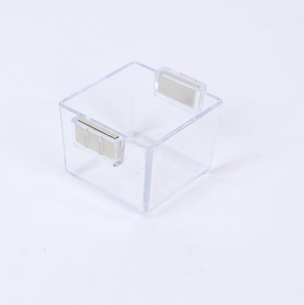 Cubierta de interruptor antimanipulación (imán), PC cuadrado, transparente, 64x64x42mm (Dimensiones externas), con imán para cubrir el interruptor. [Contenido] 1 pieza