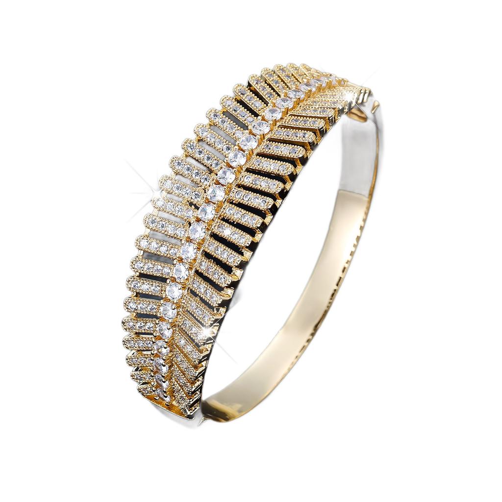 Fashionable Women's High-end Zircon Bracelet with Light Luxury Style Jewelry