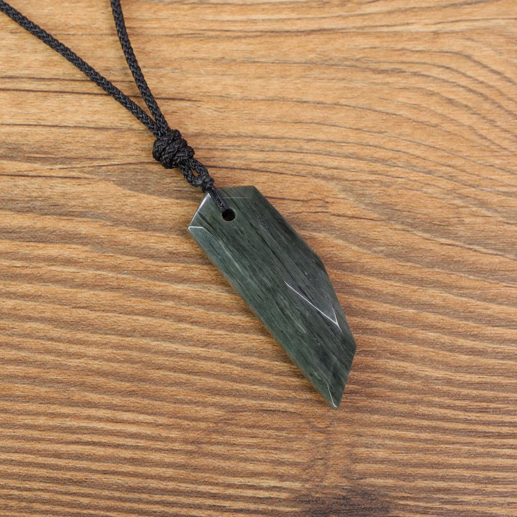 Grüner Rutilquarz Wolf Fang Power Stone Halskette [Coai] Herren
