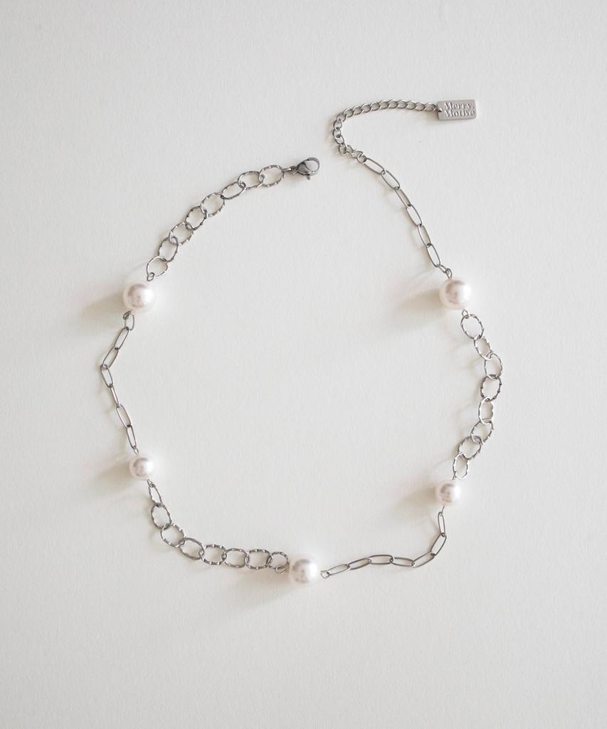 Merrymotive Rhythmical Pearl And Chain Necklace