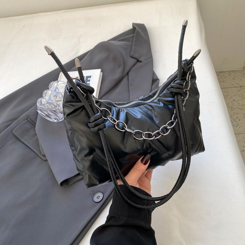 Chic New Spring Fashionable Women's Crossbody Bag In Unique Colors For Everyday Use