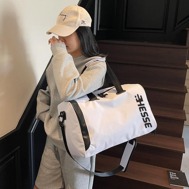 Short Trip Bag Large Capacity Handbag Big Travel Handbag Dry and Wet Separation Sports Cycling Storage Bag