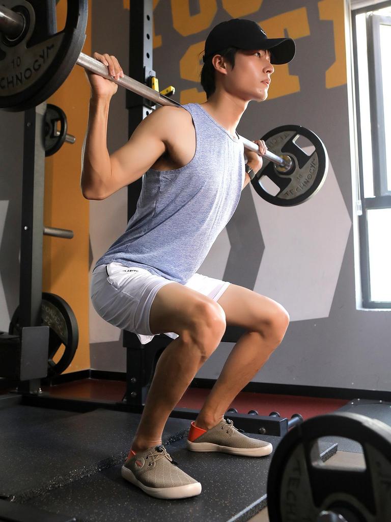 Wide Toe Soft Sole Barefoot Casual Shoes - Non-slip, Breathable Outdoor Hiking & Walking Shoes for Men and Women