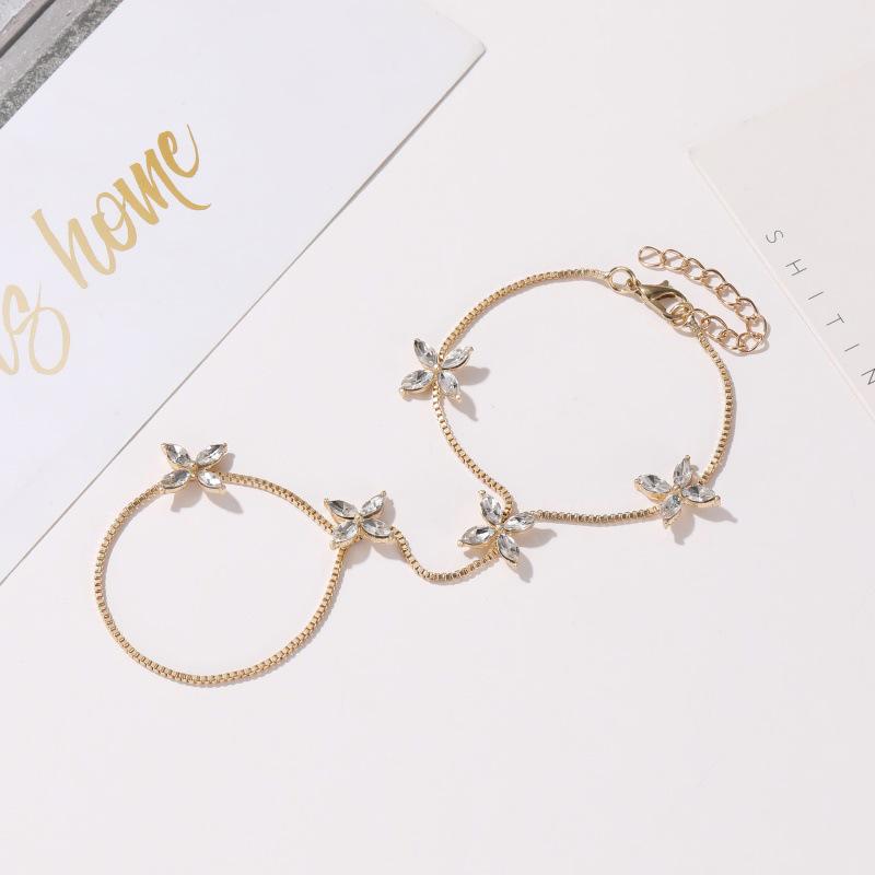 Small Fresh Bracelet Sweet Horse Eye Zircon Finger Bracelet Temperament Four Leaf Flower Bracelet KTJ