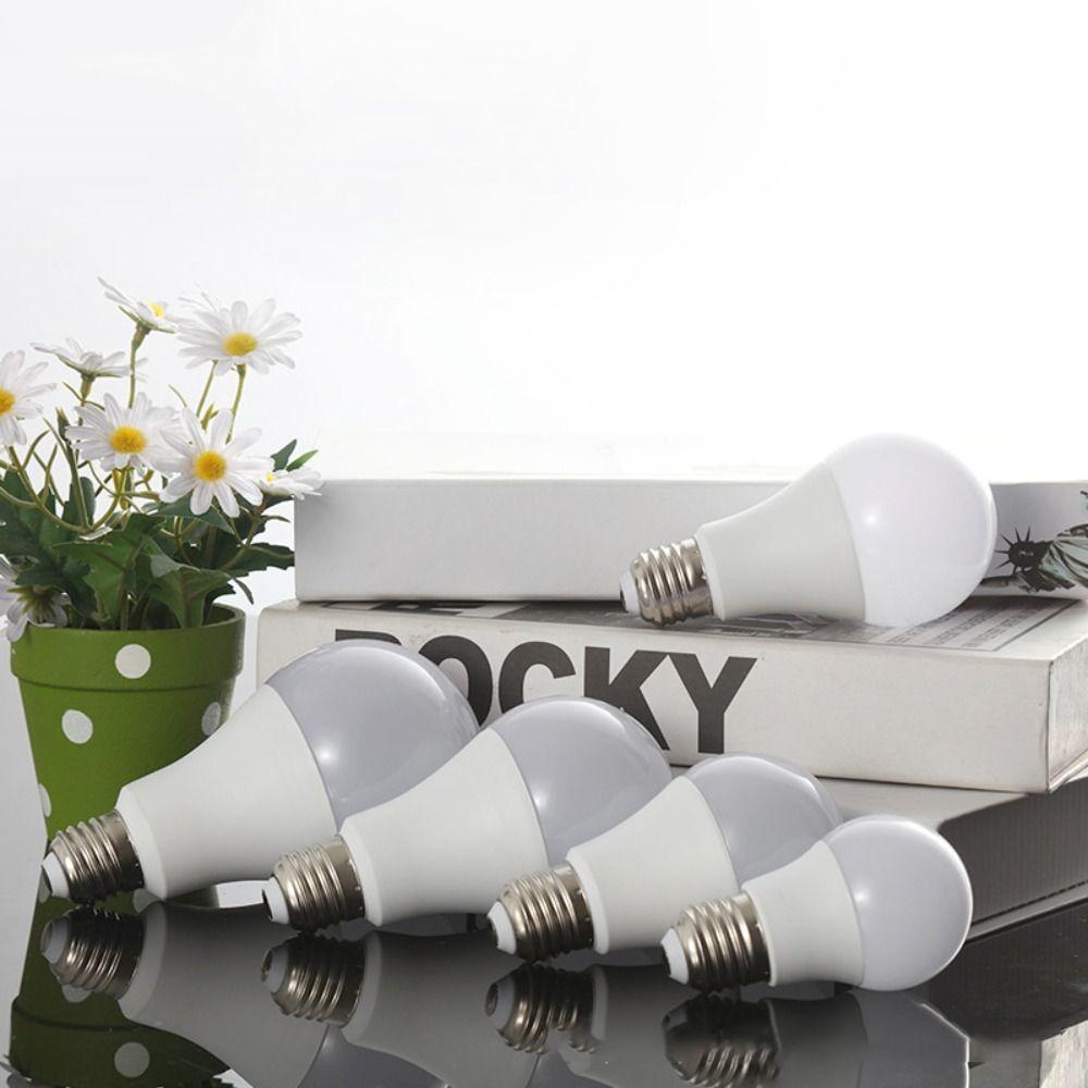 Weißes Licht LED-Glühbirne E27 Energiesparlampe Ultrahelle Lichtlampen Haushalt