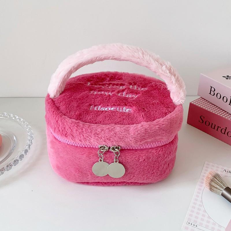 Women Makeup Bags Cosmetic Pouch Plush Cosmetic Bags Travel Storage Bags Cute Toiletry Bag Kawaii Storage Pouch