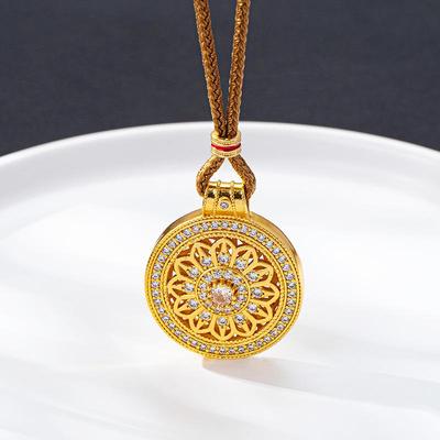 Vietnamese Ethnic Retro Rose Pendant Necklace with Inlaid Diamonds, Gold Finish, Long-Lasting Color Retention.