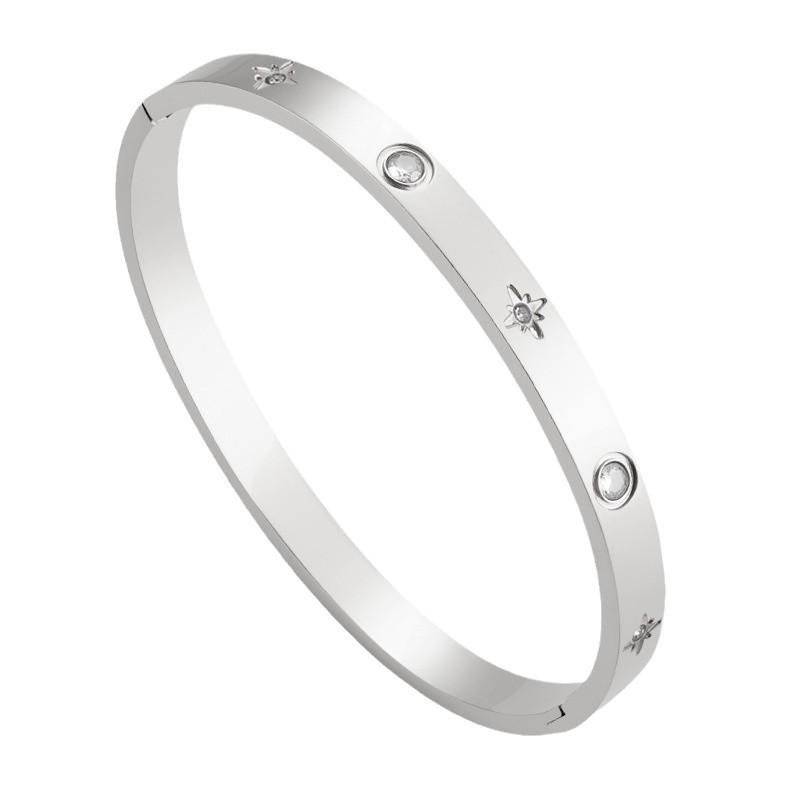 Fashionable Eight-pointed Star Steel Bracelet for Girls, Light Luxury Style, Fashionable and Simple Decoration 18CM