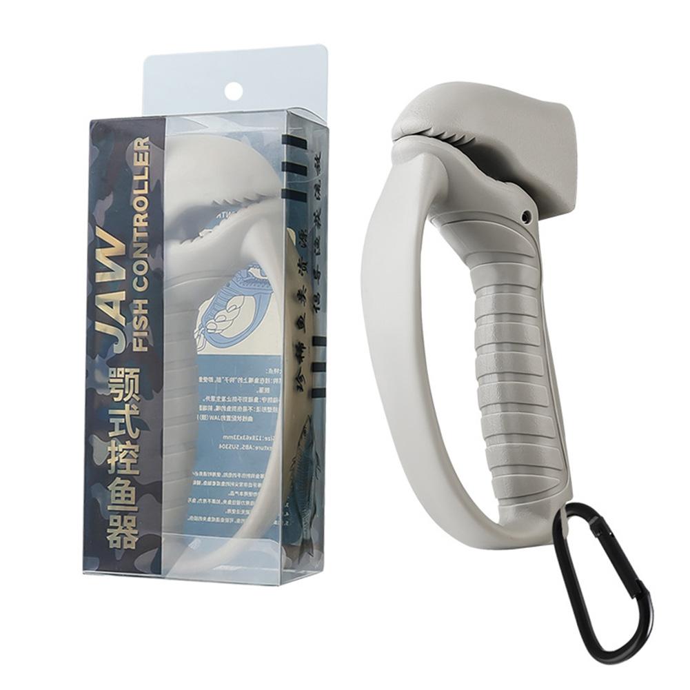 Jaw-shaped Fishing Gripper Plastic Trout Bass Pike Fish Clip Holder Fish Controller Fishing Accessories