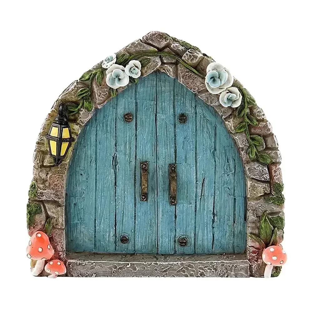 Graverad Design Trä Miniatyr Älva Tomte Älvdörr Fönster Dörr Figurer Gräsmatta Prydnad Trädgårdsdekoration Utomhus Barnpresent