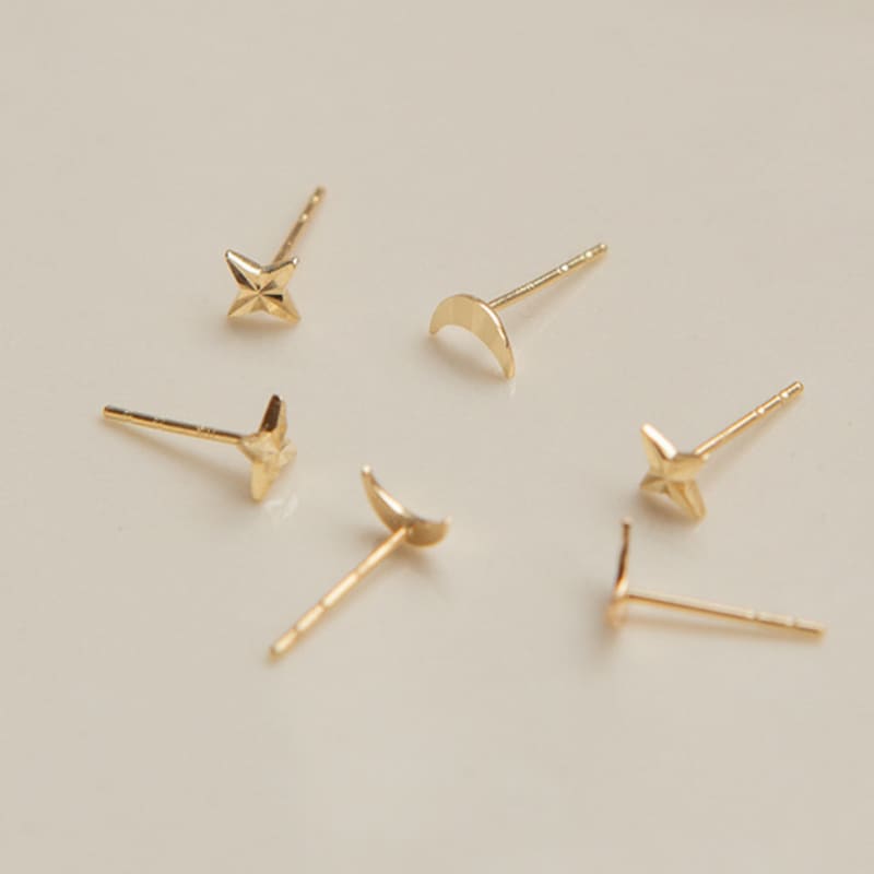 LUNNE 14k Cut Crescent Moon Earrings (14k Gold) #ES13