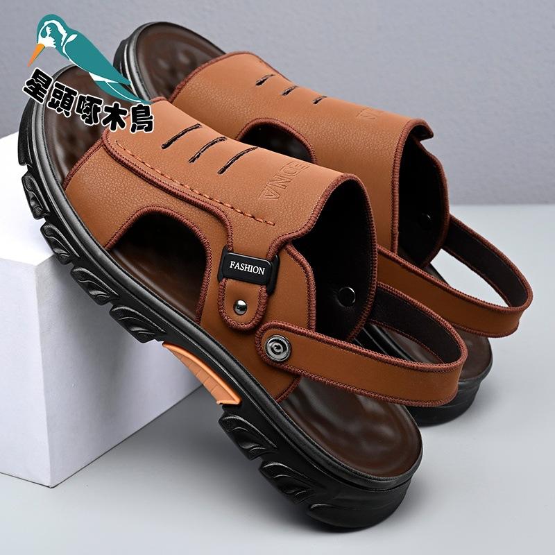 Factory direct sales sandals men's non-slip, deodorant and wear-resistant driving cool slippers two wear medium sandals