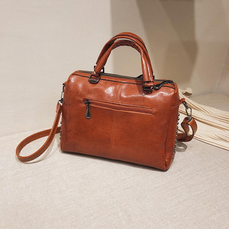 Vintage Rivet Handbags Pu Leather Women Crossbody Shoulder Bag Designer Luxury Large Capacity Boston Messenger Bag Quality