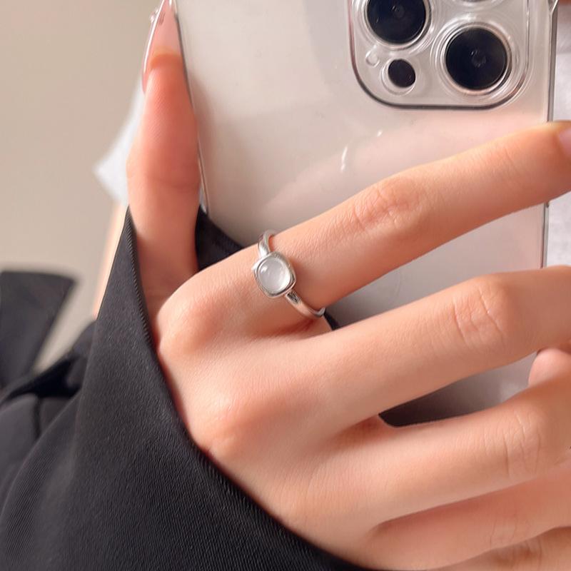 Ретро французское белое лунное сияние квадратное кольцо женское простое нишевое открытое кольцо кольцо в стиле инс новая бижутерия open adjustable