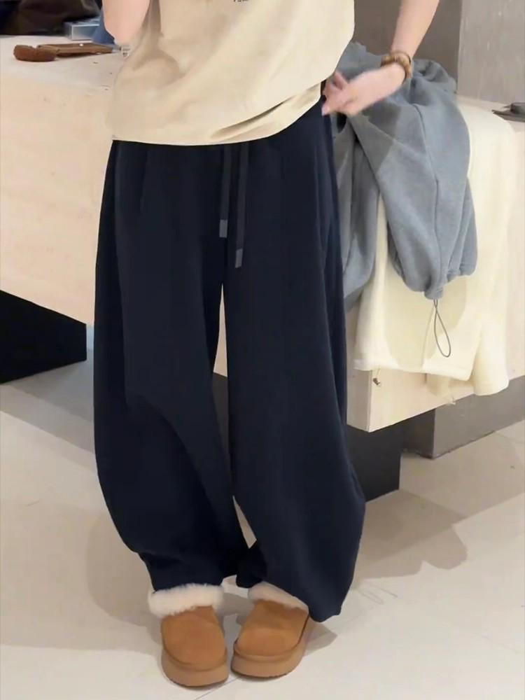 

Women s High-Waisted Wool Tapered Pants, Korean Style, Winter 2025 - Street Style, Trendy and Warm. Medium темно-синий