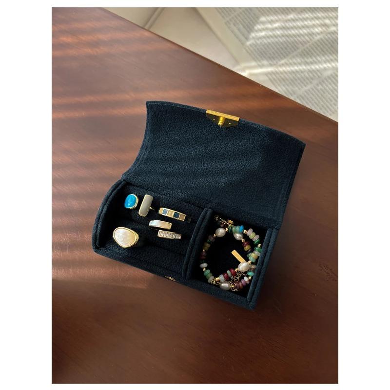 

Компактный бархатный футляр для украшений - Защищающий от окисления дорожный органайзер с регулируемыми перегородками, Роскошная портативная шкатулка для деловых поездок