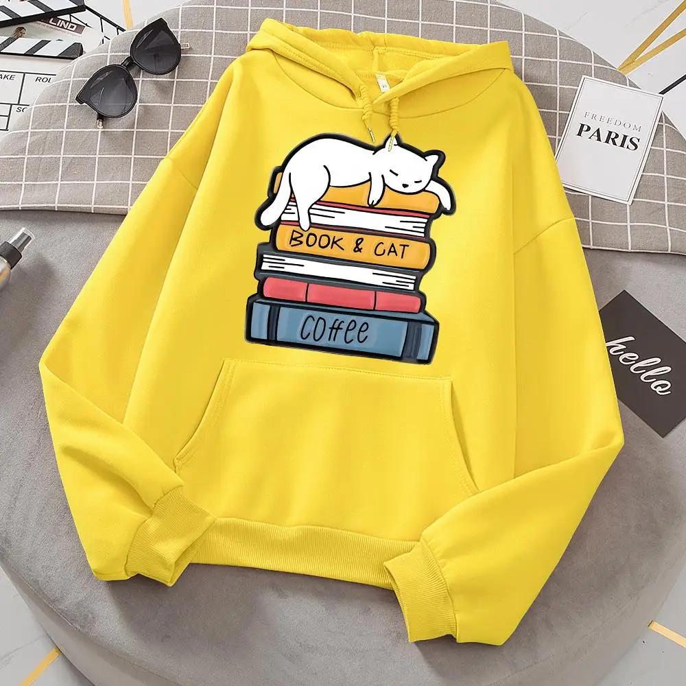 White Cat Sleeping On A Pile Of Books Hooded Women Street Crewneck Hoodies Autumn Oversize Sweatshirt Casual Warm Clothes