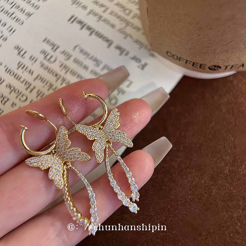 Copper micro-inlaid with zirconium butterfly fairy smart mosquito coil disc ear clips without ear piercings,fashionable long exaggerated earrings