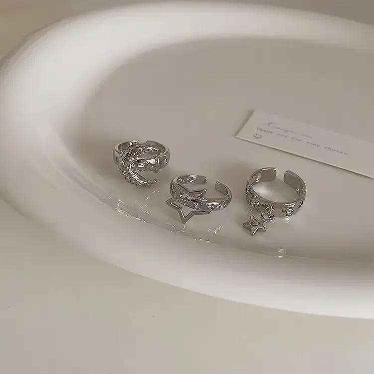 Elegant Star and Moon Open Ring for Women - High-End, Niche Design, Perfect for Index Finger