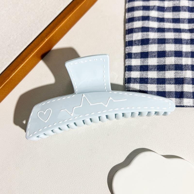 High-end Cream-colored Hair Clips Women's Heart Graffiti Wavy Gripper Elegant Updo Shark Gripper