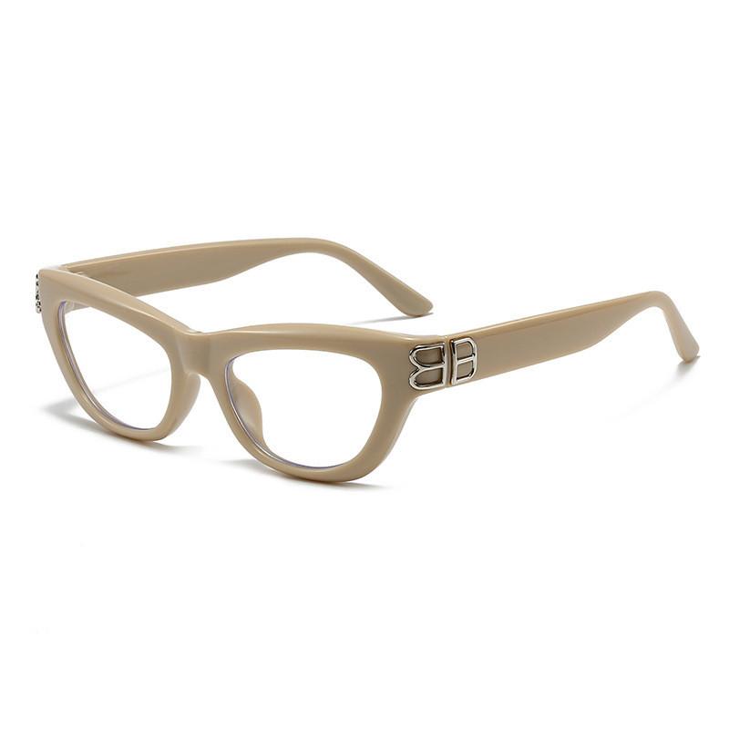 

Triangular Cat Eye Sunglasses For Women Uv400 Protection Fashionable Outdoor Wear BeigeFrameBlueLight