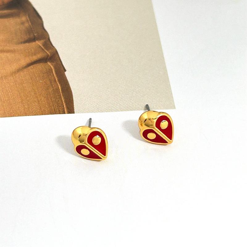 

Spring 2024 Sweet Ladybug Stud Earrings Versatile Earrings