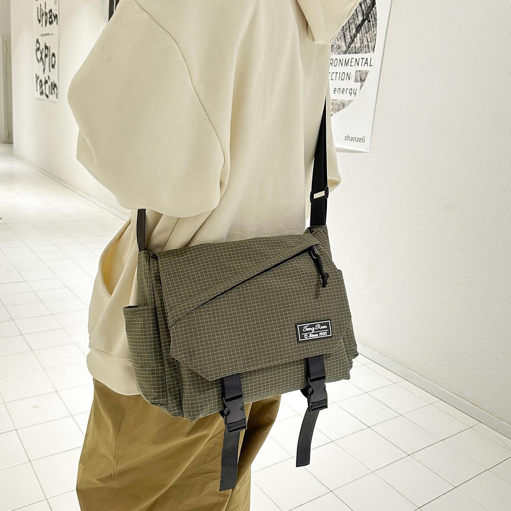 Men'S Messenger Bag Trendy Brand Tooling Style Casual Men'S Bag Large Capacity Shoulder Bag Commuter Mailman Bag Women