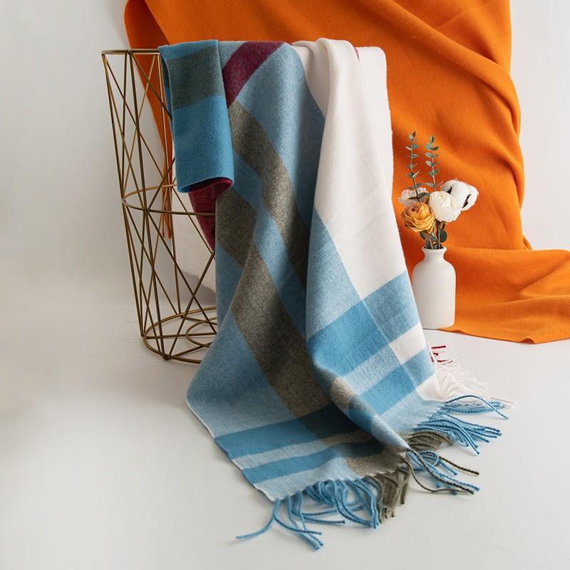 Faux Cashmere Scarf with Plaid Pattern, Thick and Warm, Long Length, Perfect for Autumn and Winter Seasons.