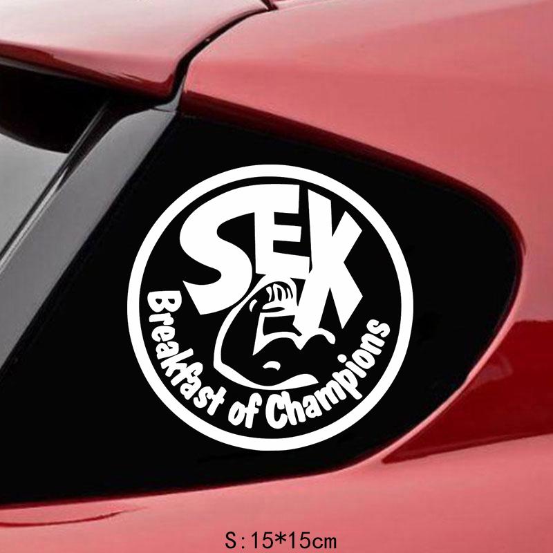 Әйелдер мен еркектерді бейнелейтін порно, онда олар іш киімдегі жігіттерді трассалайды.