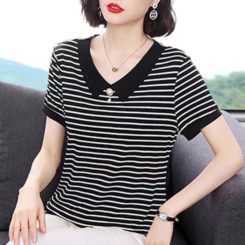 

Женская повседневная летняя футболка из 95% хлопка, 2023, с коротким рукавом, универсальная, модная для мам среднего возраста M (85-100 Jin) белый/чёрный