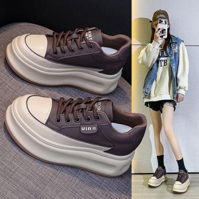 Board Shoes Women's 2026 Autumn and Winter New Versatile Sports and Leisure Shoes Thick Soled Board Shoes Women's Cotton Shoes