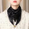 Fashion Magnetic Snap Scarf Daily Minimalist Versatile Luxury Square Neck Warmer For Neck Wrinkle Covering And Necklace