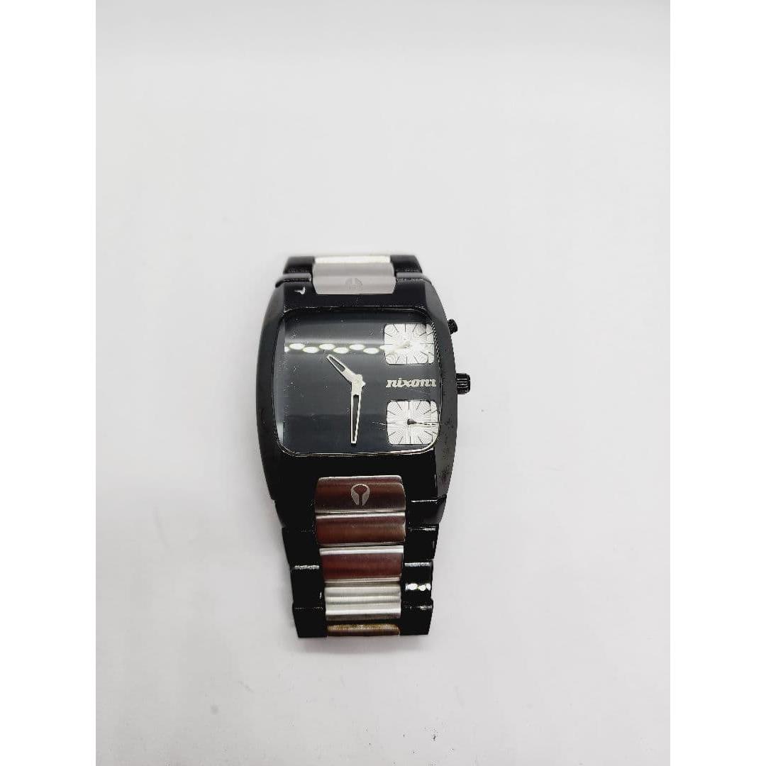 Used NIXON THE BANKS COUNT IT