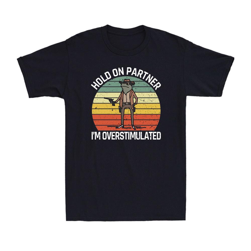 Hold On Partner I m Overstimulated Western Cowboy Frog Vintage Men s T-Shirt S разноцветный