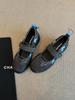 Retro-Lederschuhe für Damen 2026: Modische, flache Mary-Jane-Schuhe mit niedrigem Plateau und Schmetterlingsknoten-Design.