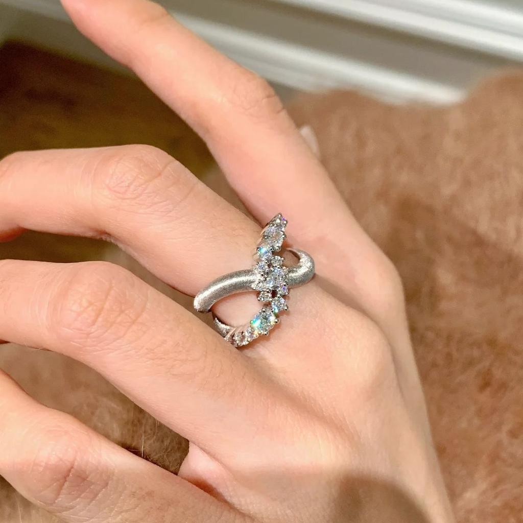 Diamond-Set Fine Glitter Galaxy Dot Diamond Ring Italian Heavy Industry Brushed Irregular Cross Ring Female