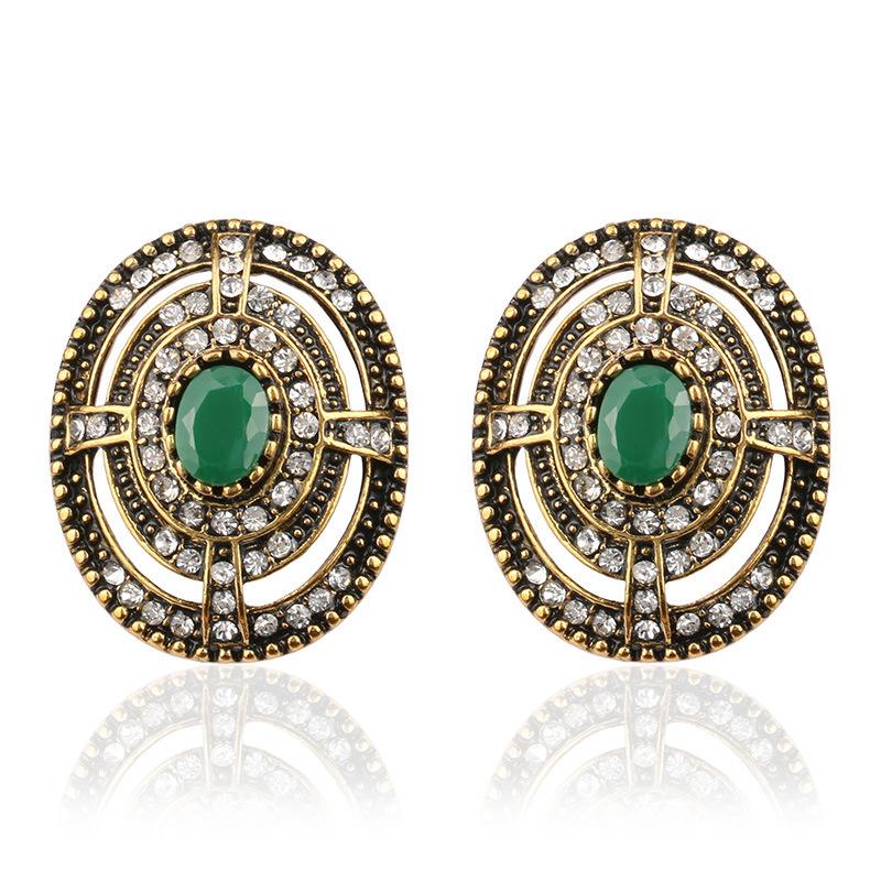 Popular earrings, hollow fashion styling resin rhinestone earrings, court drama accessories